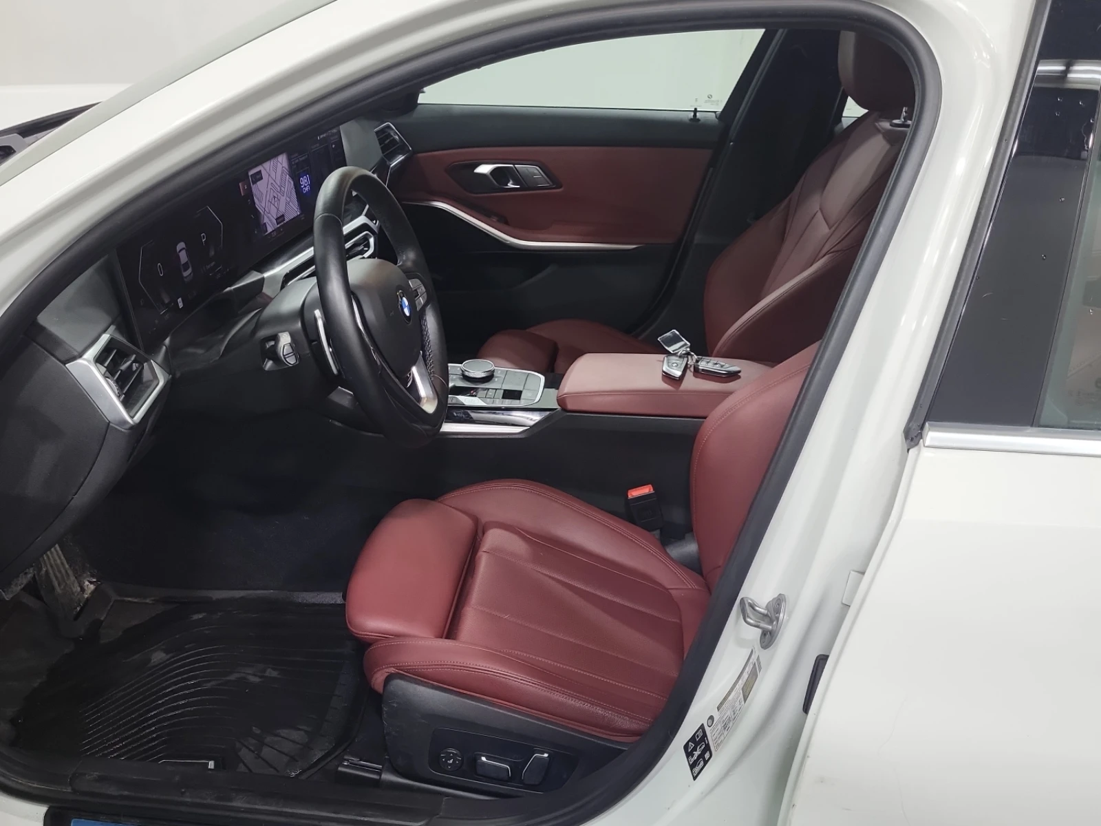 BMW 330 i Xdrive, снимка 7 - Автомобили и джипове - 56504560