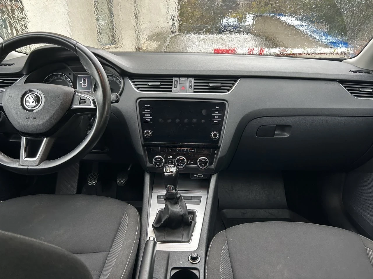 Skoda Octavia 1.6, снимка 7 - Автомобили и джипове - 56594628