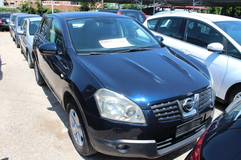 Nissan Qashqai 1.5DCI, снимка 2 - Автомобили и джипове - 47403416