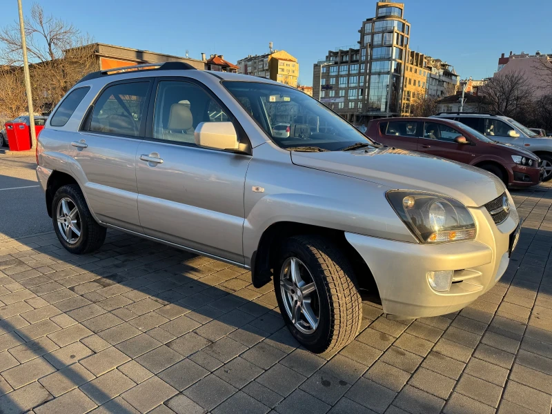 Kia Sportage, снимка 1 - Автомобили и джипове - 48382692