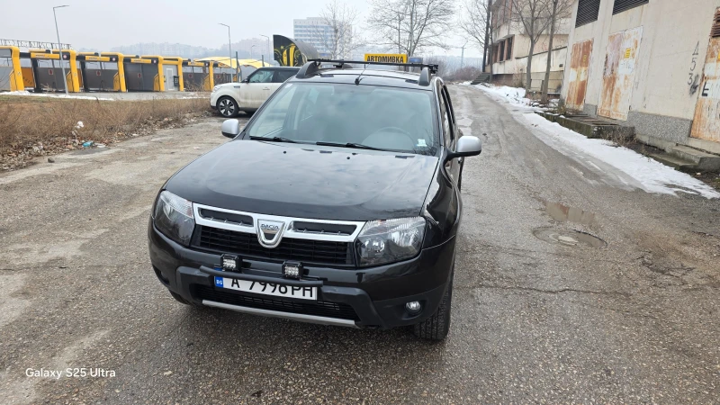 Dacia Duster 1.5d 4x4, снимка 14 - Автомобили и джипове - 49564232