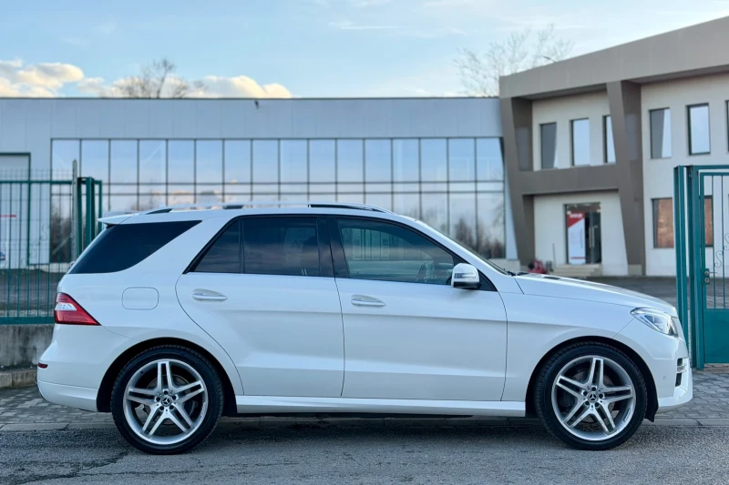 Mercedes-Benz ML 350 * AMG* EDITION* DESIGNO* LED* , снимка 2 - Автомобили и джипове - 53112532