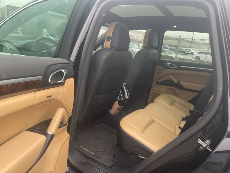 Porsche Cayenne * AWD 4dr * CARFAX * ЦЕНА ДО БГ, снимка 15 - Автомобили и джипове - 53125046