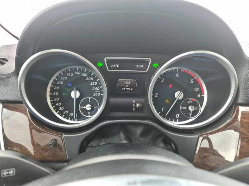 Mercedes-Benz GL 350  BLUETEC | HEATED SEATS | CARFAX, снимка 8 - Автомобили и джипове - 53432537