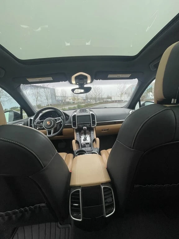 Porsche Cayenne * AWD 4dr * CARFAX * ЦЕНА ДО БГ, снимка 16 - Автомобили и джипове - 53125046