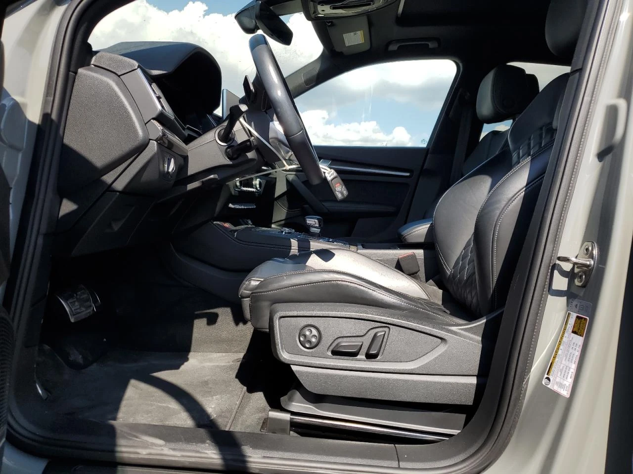 Audi SQ5 * PREMIUM PLUS* BANG&OLUFSEN* QUATTRO* KEYLESS* MA - изображение 7