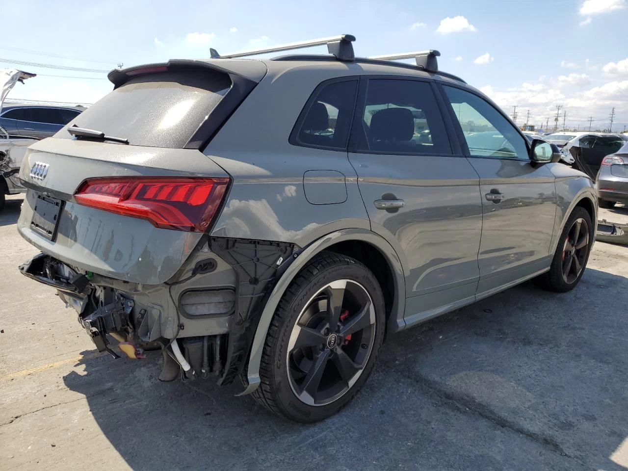 Audi SQ5 * PREMIUM PLUS* BANG&OLUFSEN* QUATTRO* KEYLESS* MA - изображение 3