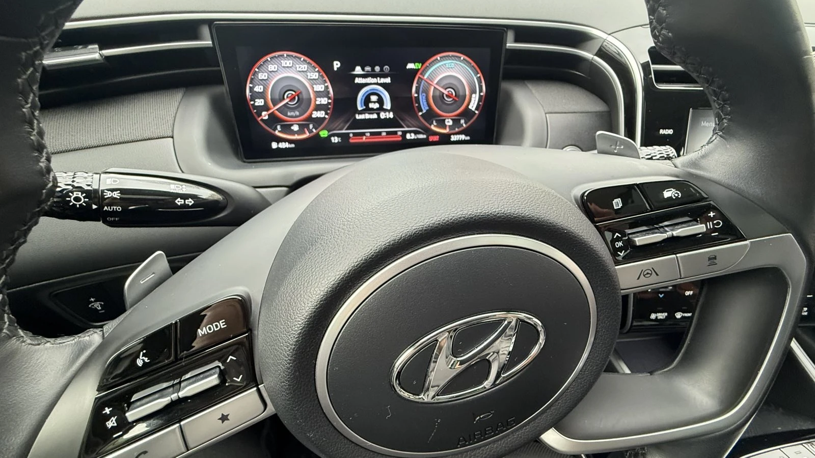 Hyundai Tucson 1.6 HYBRID 4x4 , снимка 11 - Автомобили и джипове - 53751244