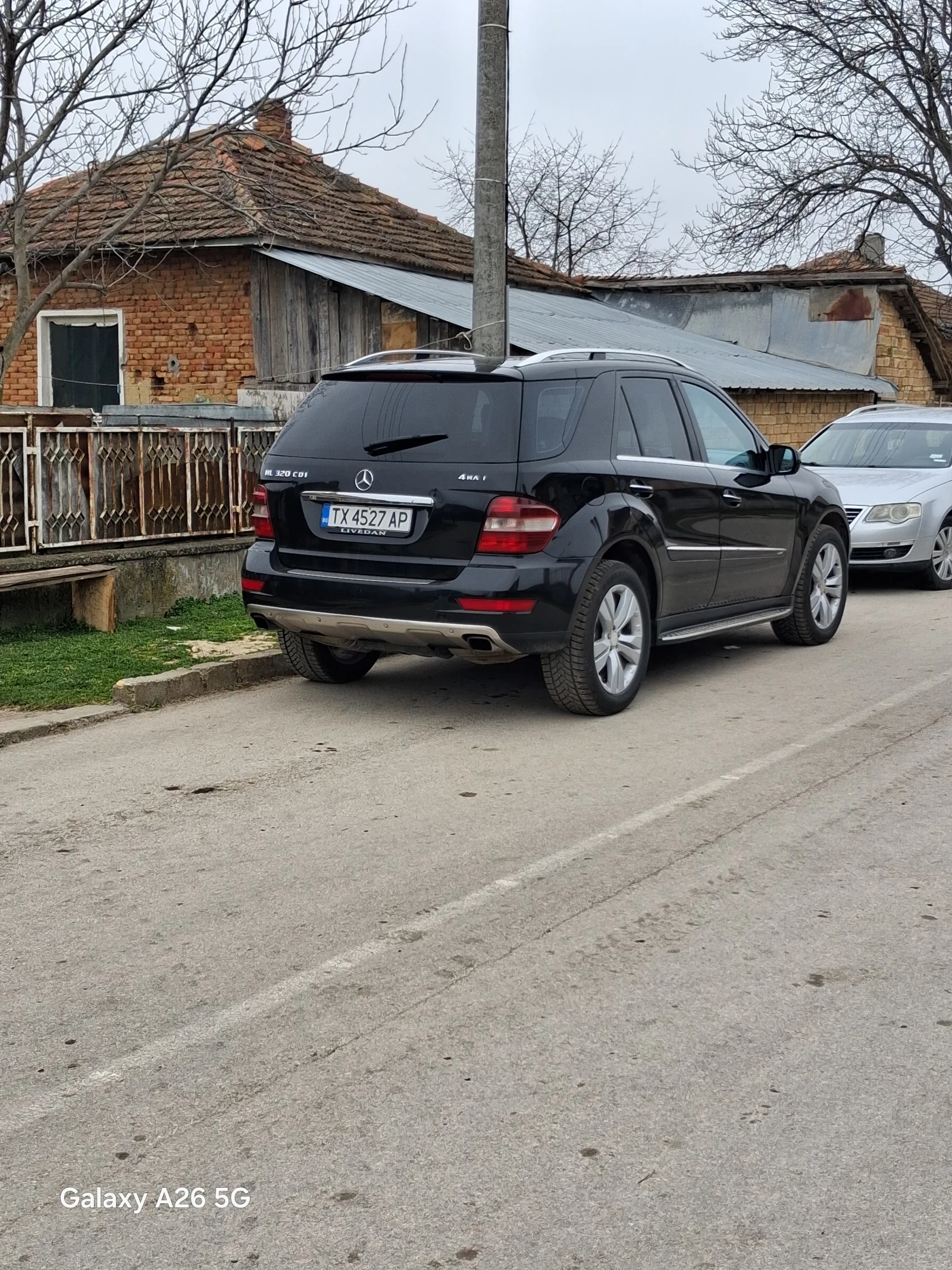 Mercedes-Benz ML 320, снимка 2 - Автомобили и джипове - 53844778