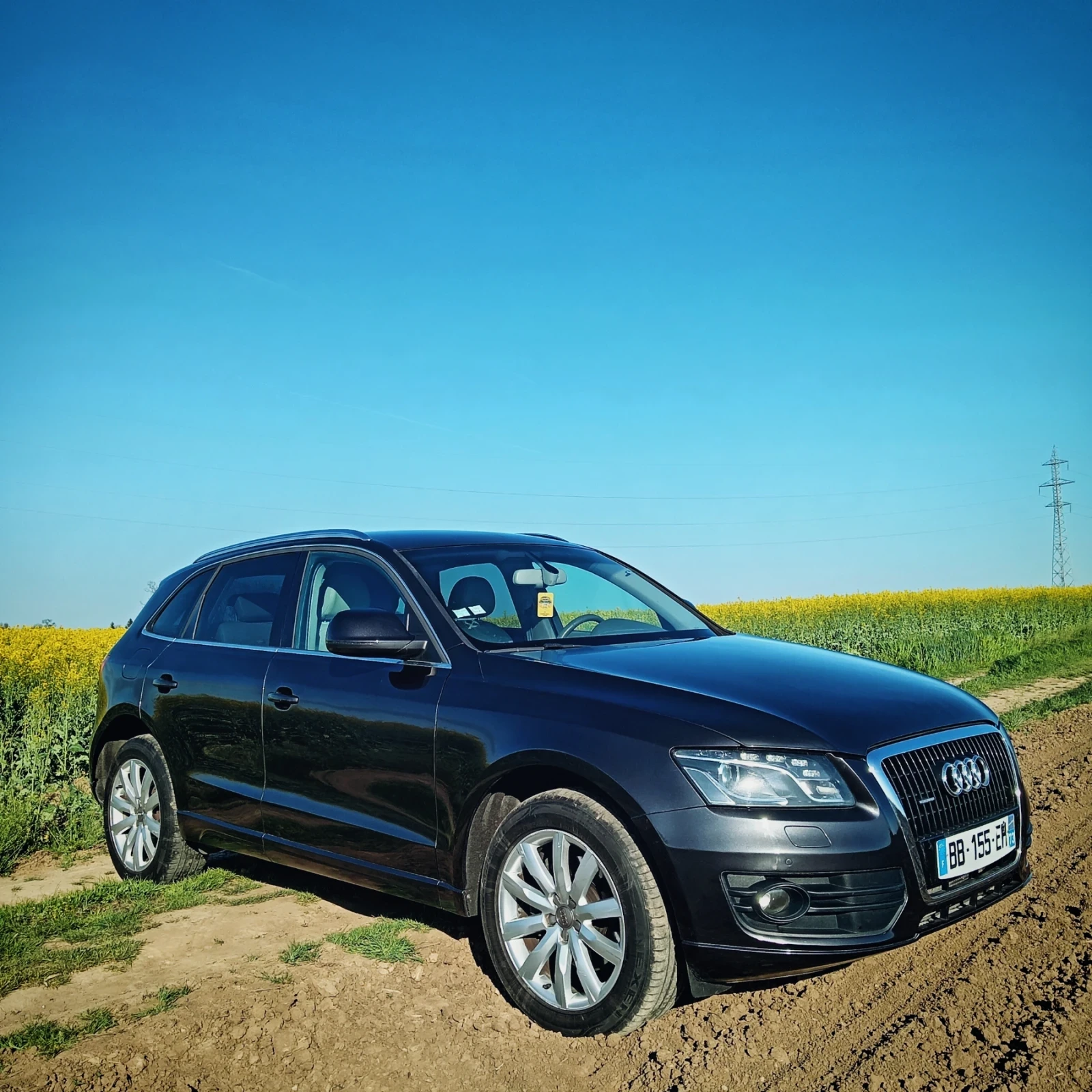 Audi Q5 3.0 TDI Milano Leather | Real KM | Lava Grey Color, снимка 3 - Автомобили и джипове - 54337134