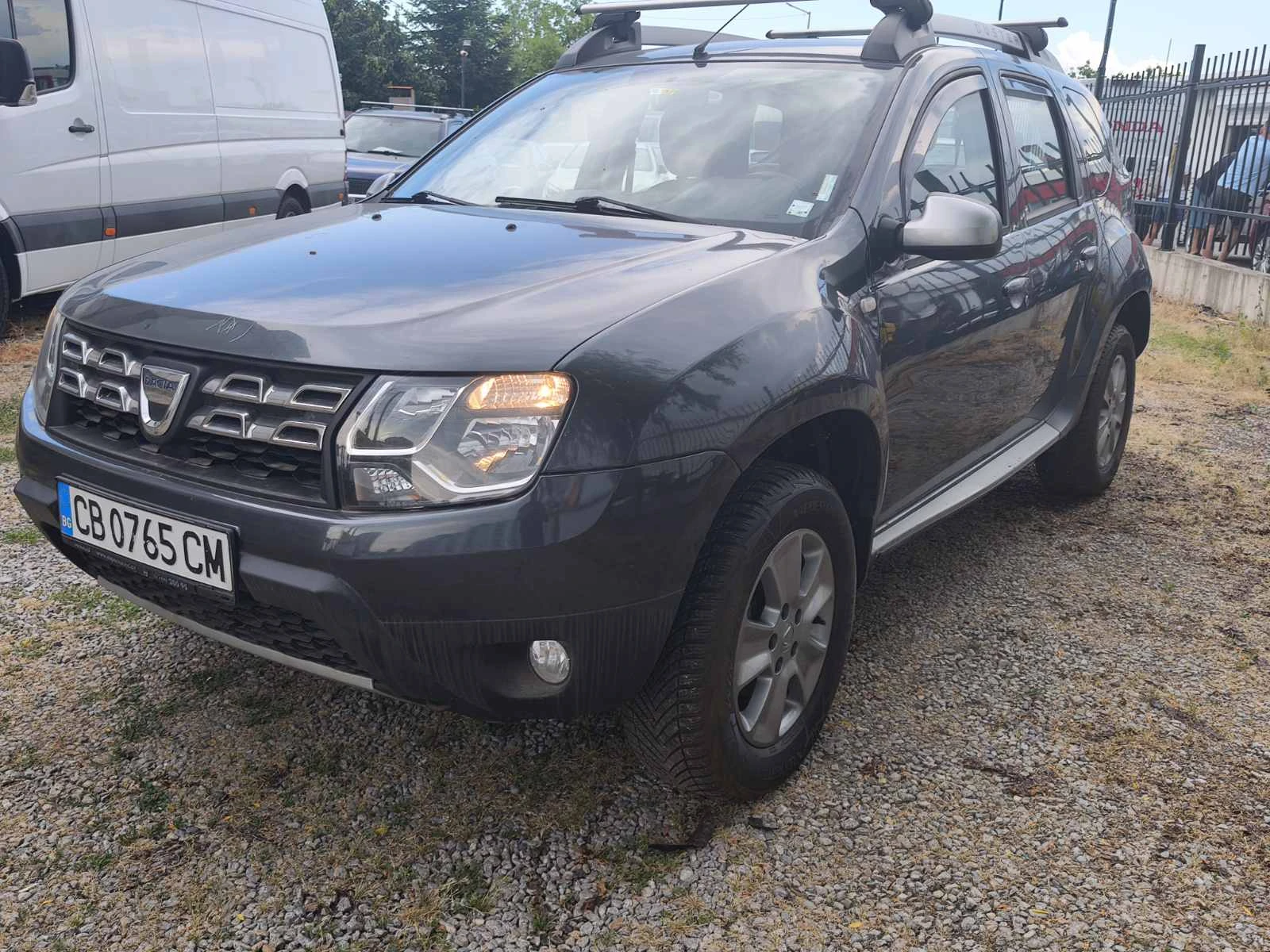 Dacia Duster 1.5 DCI EURO 6B, снимка 2 - Автомобили и джипове - 55102074