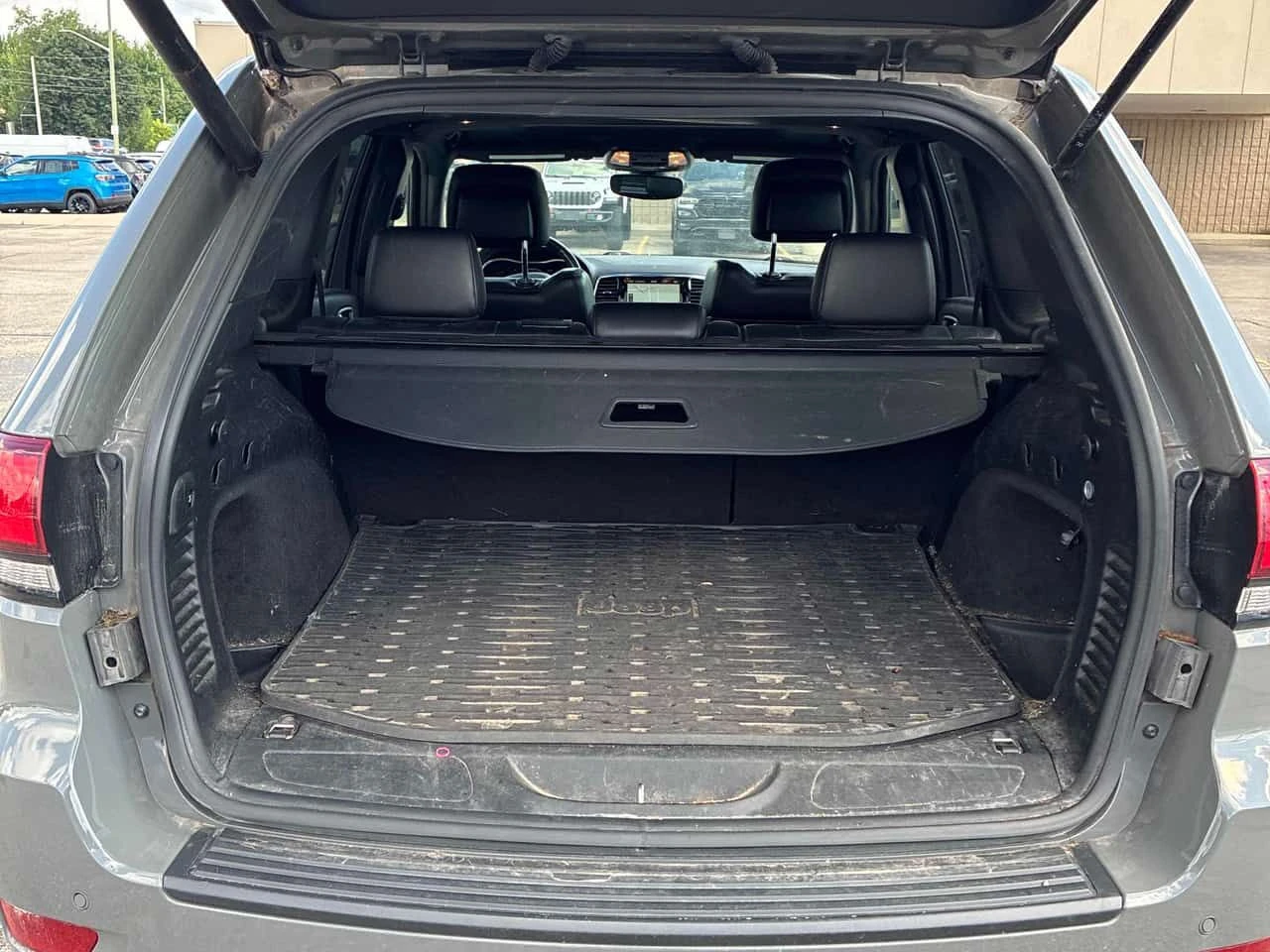 Jeep Grand cherokee * Altitude * CARFAX * ЦЕНА ДО БГ, снимка 12 - Автомобили и джипове - 55224361