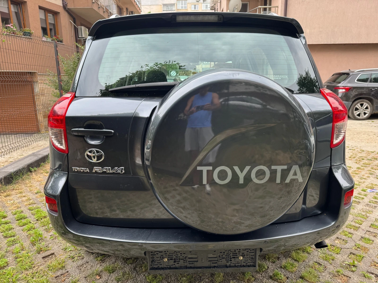 Toyota Rav4 2.2 D-4D 136к.с , снимка 5 - Автомобили и джипове - 55224538