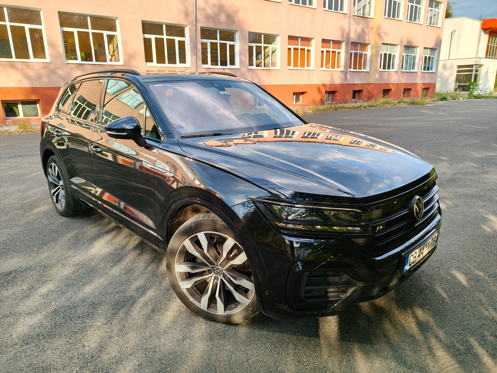 VW Touareg, снимка 5 - Автомобили и джипове - 55978853