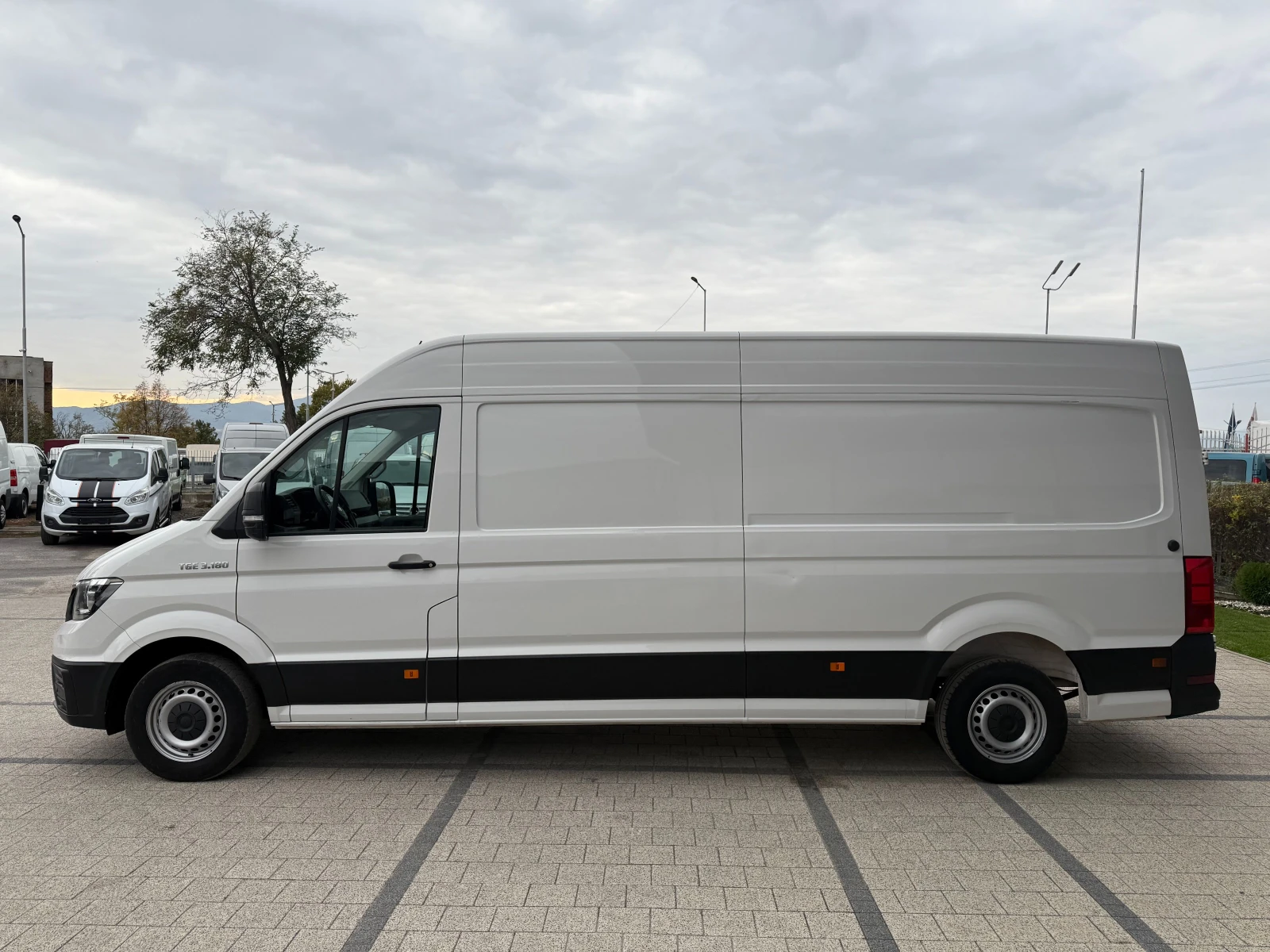 VW Crafter Man TGE 3.180 Maxi Euro 6b - изображение 5