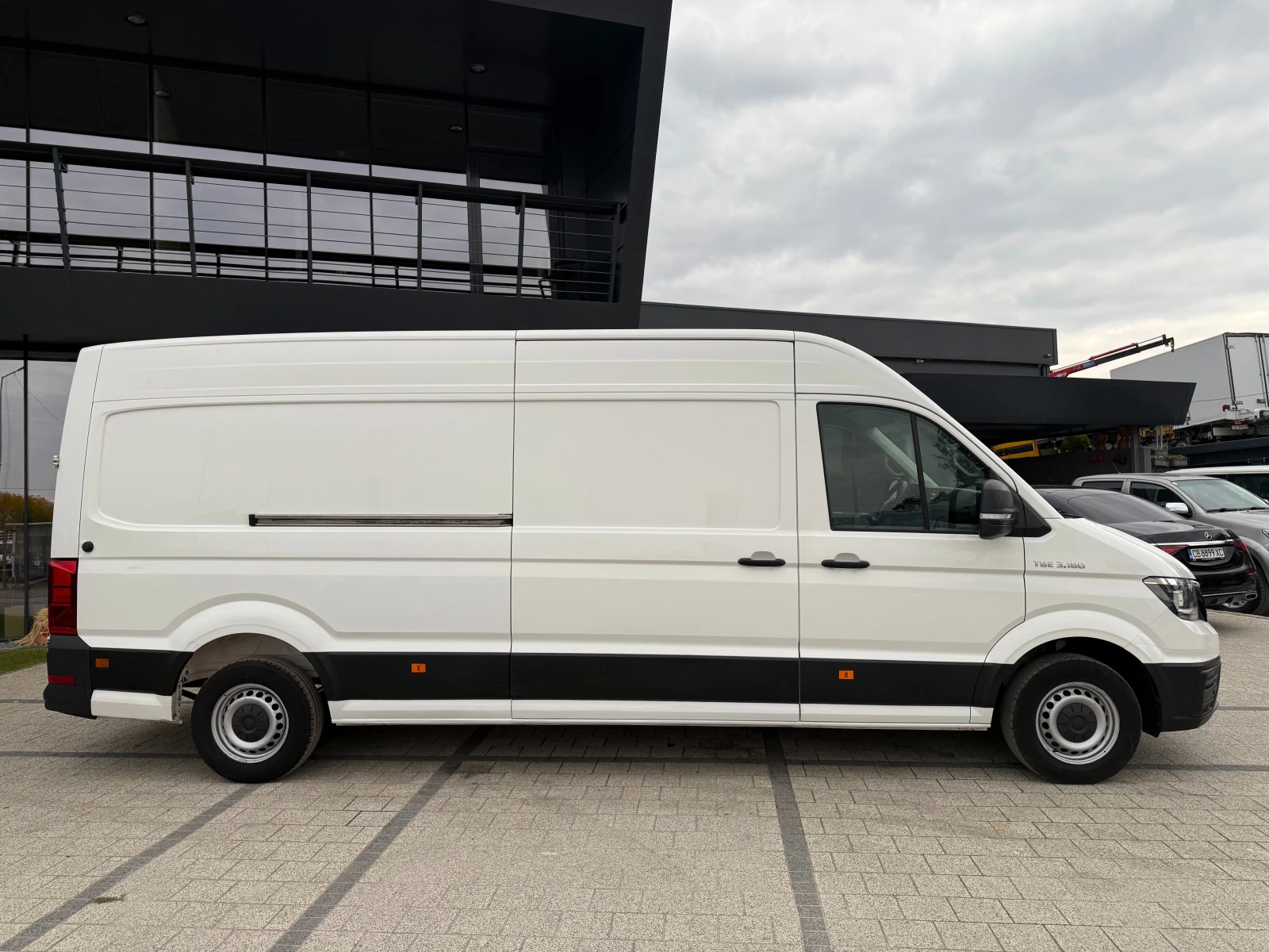 VW Crafter Man TGE 3.180 Maxi Euro 6b - изображение 8
