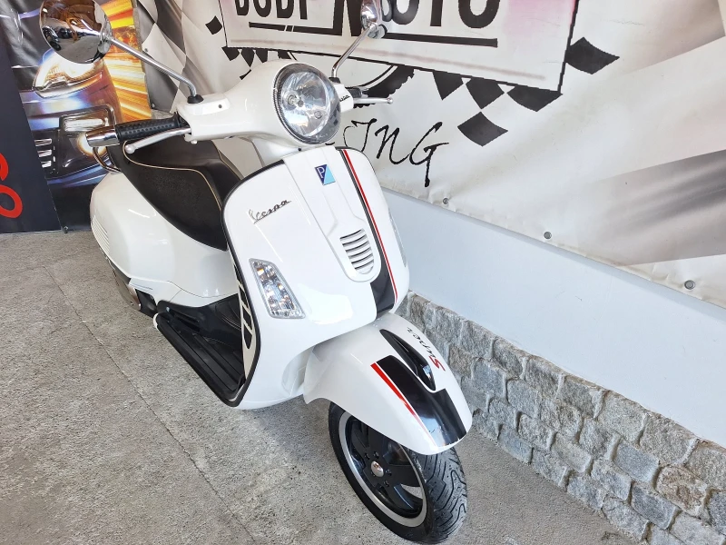 Vespa GTS 300ie Super Sport* ABS/ASR 2 броя, снимка 16 - Мотоциклети и мототехника - 49220478