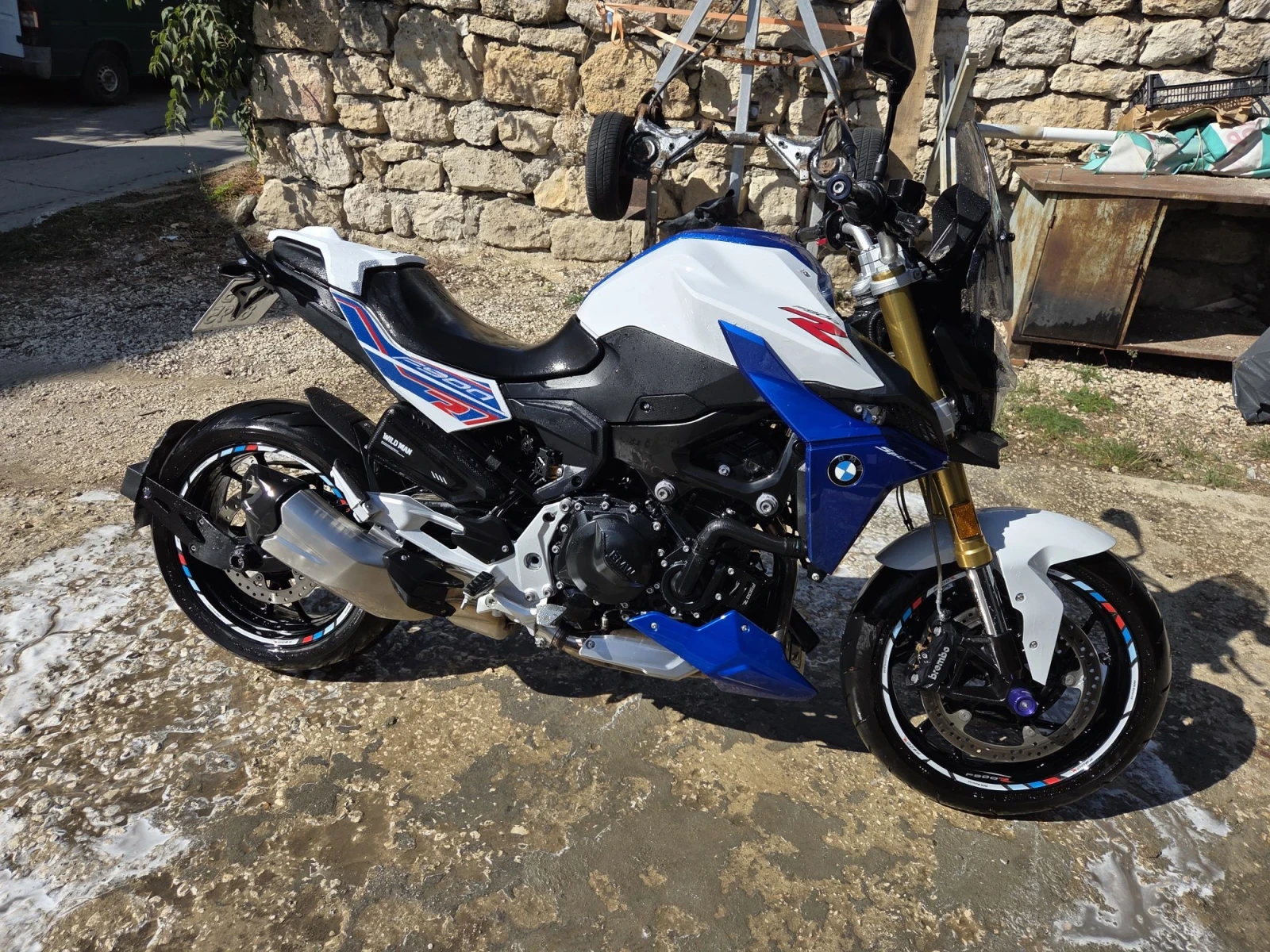 BMW F 900r