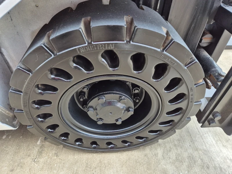 Мотокар UniCarriers 2тона / ИЗРАВНИТЕЛ / АВТОМАТ / ГАЗ / КАТО НОВ !, снимка 15 - Индустриална техника - 50268143