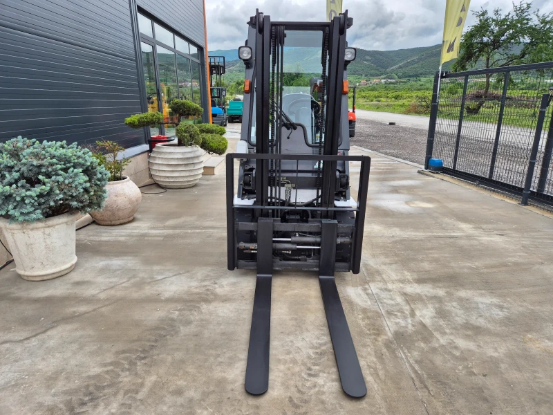 Мотокар UniCarriers 2тона / ИЗРАВНИТЕЛ / АВТОМАТ / ГАЗ / КАТО НОВ !, снимка 8 - Индустриална техника - 50268143