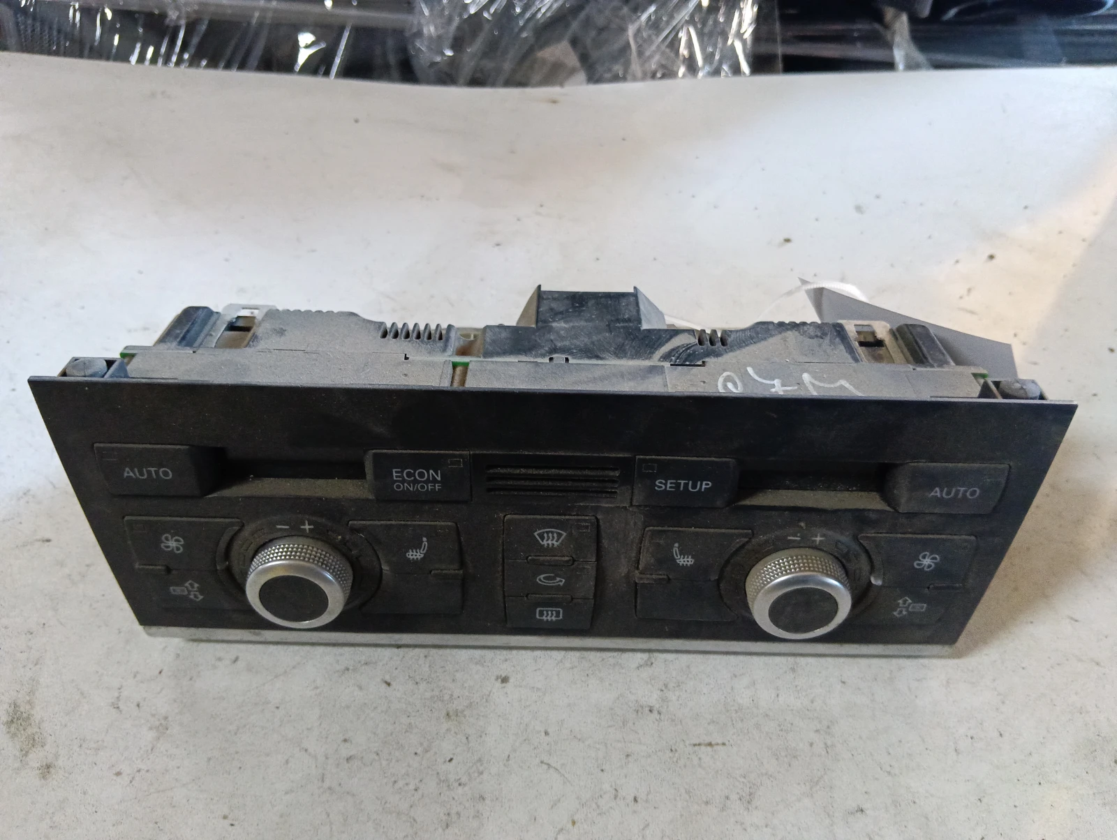 климатроник преден 4L0820043F 4L0910043 Audi Q7