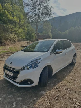 Peugeot 208 1.2 110к.с Автоматик , снимка 4