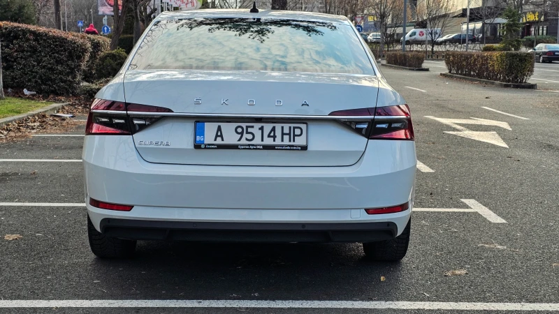 Skoda Superb, снимка 3 - Автомобили и джипове - 48783839