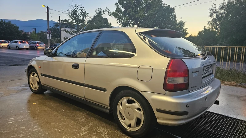 Honda Civic, снимка 5 - Автомобили и джипове - 52383547