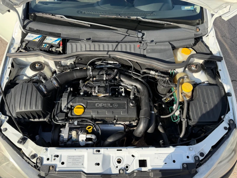 Opel Corsa 1, 7 DTI KLIMA Бяла Перла, снимка 16 - Автомобили и джипове - 52613743