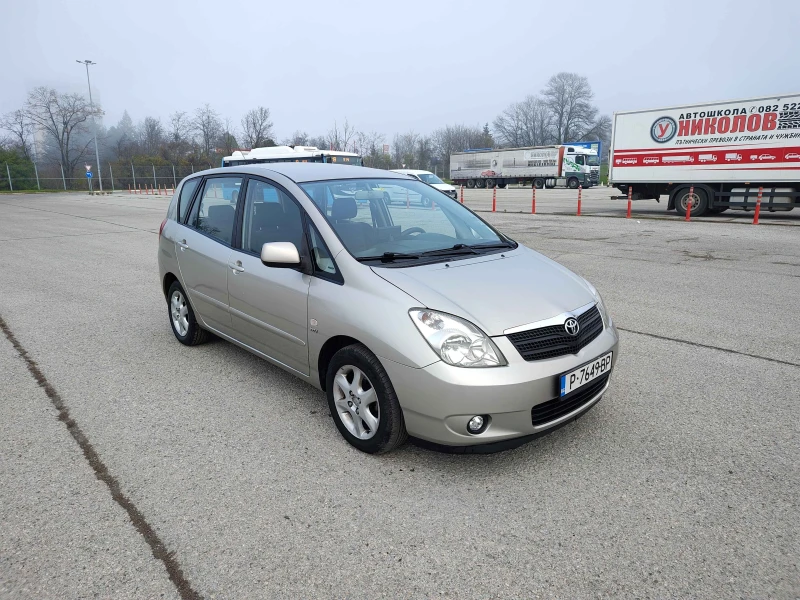 Toyota Corolla verso, снимка 3 - Автомобили и джипове - 52742499