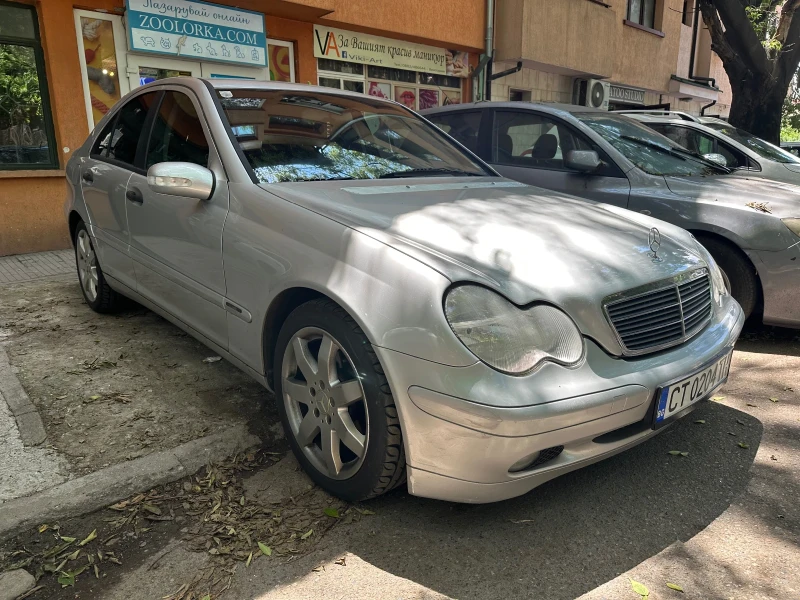 Mercedes-Benz C 220 CDI, снимка 2 - Автомобили и джипове - 53026635