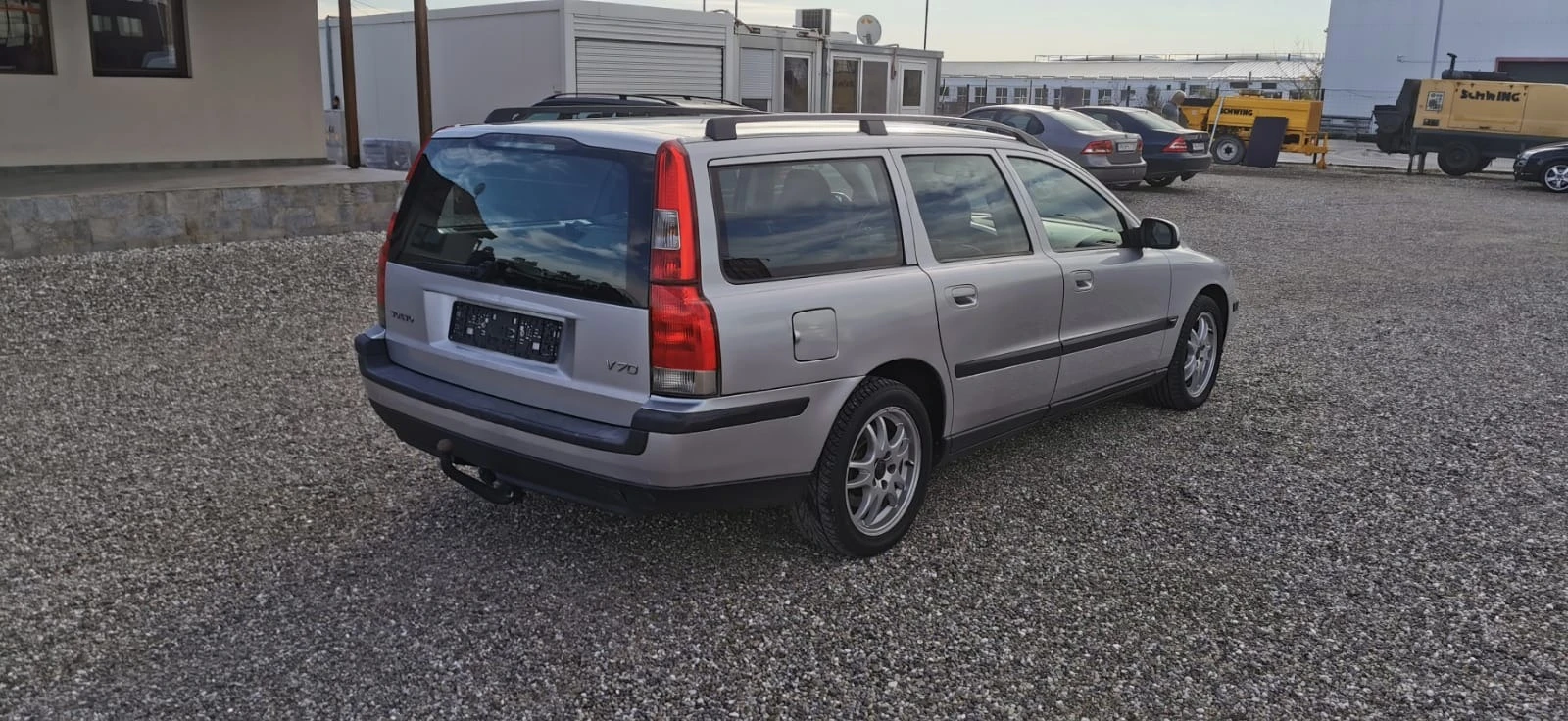 Volvo V70 2.4i АВТОМАТИК - изображение 7