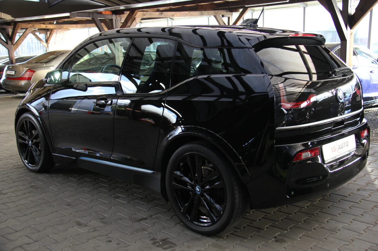 BMW i3 S/Sport/Navi/BMW LED/Black Edition - изображение 6