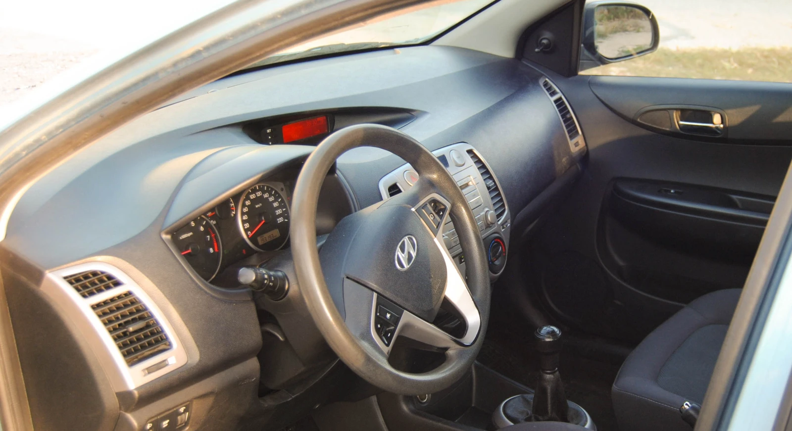 Hyundai I20 1.2 ГАЗ ТОП СЪСТОЯНИЕ РЕАЛНИ КИЛОМЕТРИ!!!! | Mobile.bg — изображение 7