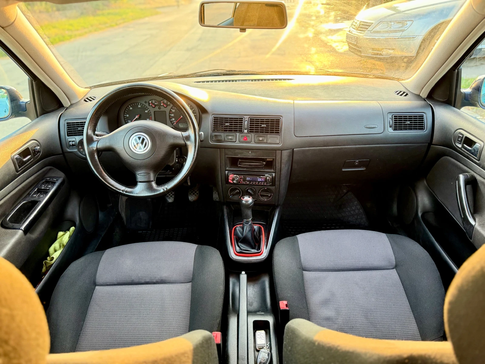 VW Golf 1.9TDI EDITION  - изображение 7