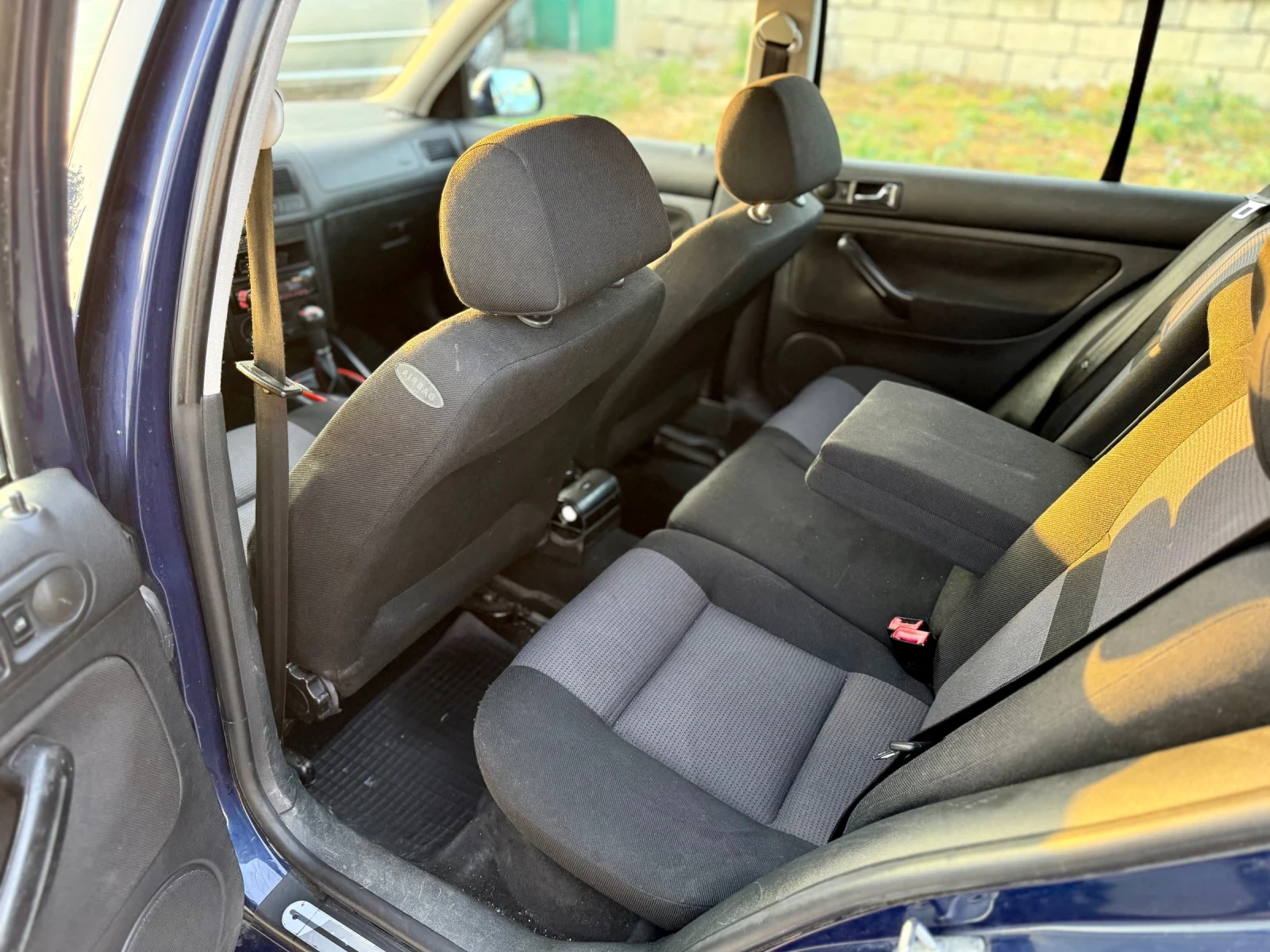 VW Golf 1.9TDI EDITION  - изображение 9