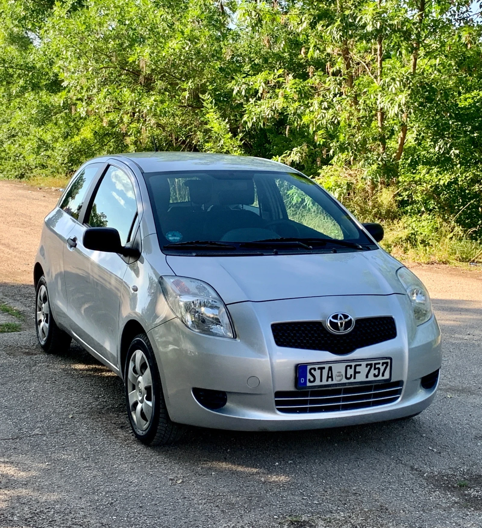 Toyota Yaris БЕНЗИН* 2009г.* КЛИМАТИК* НОВ ВНОС* НОВИ ГУМИ - изображение 8