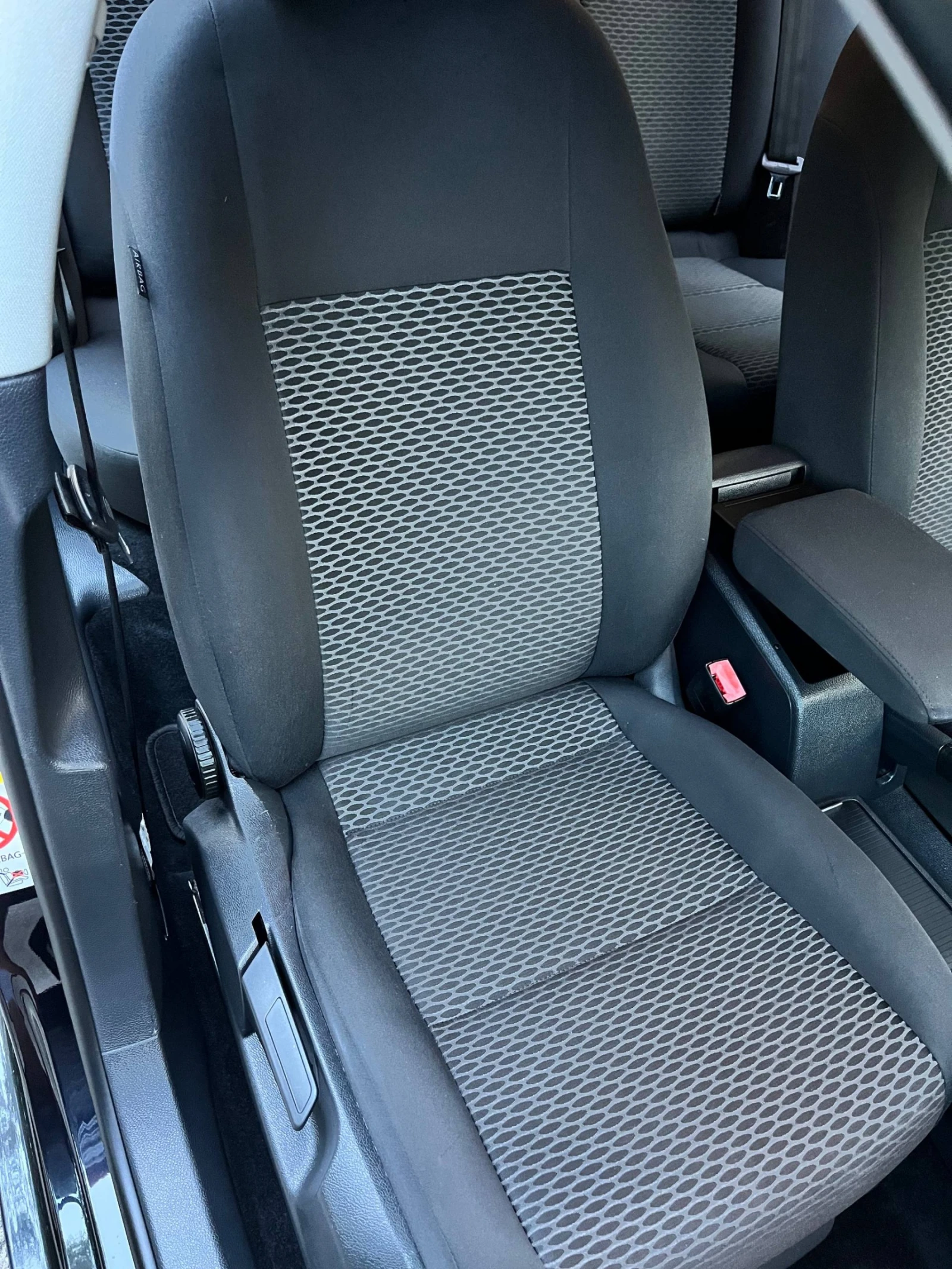 VW Golf 1.6 TDI EURO 5 | Mobile.bg   14