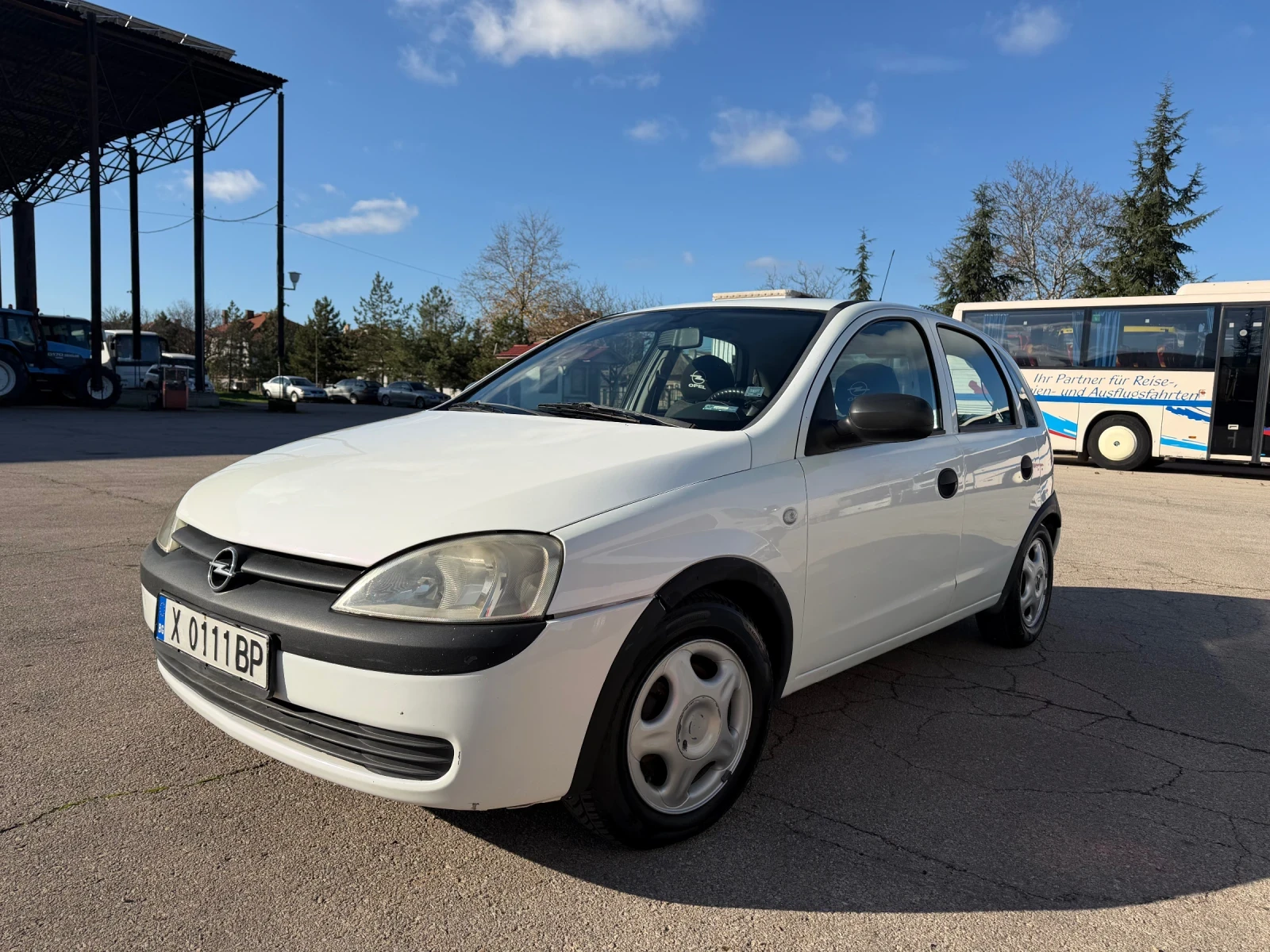 Opel Corsa 1, 7 DTI KLIMA Бяла Перла - изображение 6