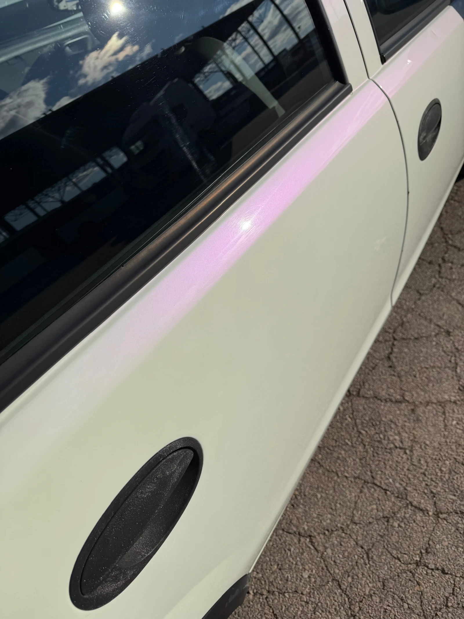 Opel Corsa 1, 7 DTI KLIMA Бяла Перла - изображение 3