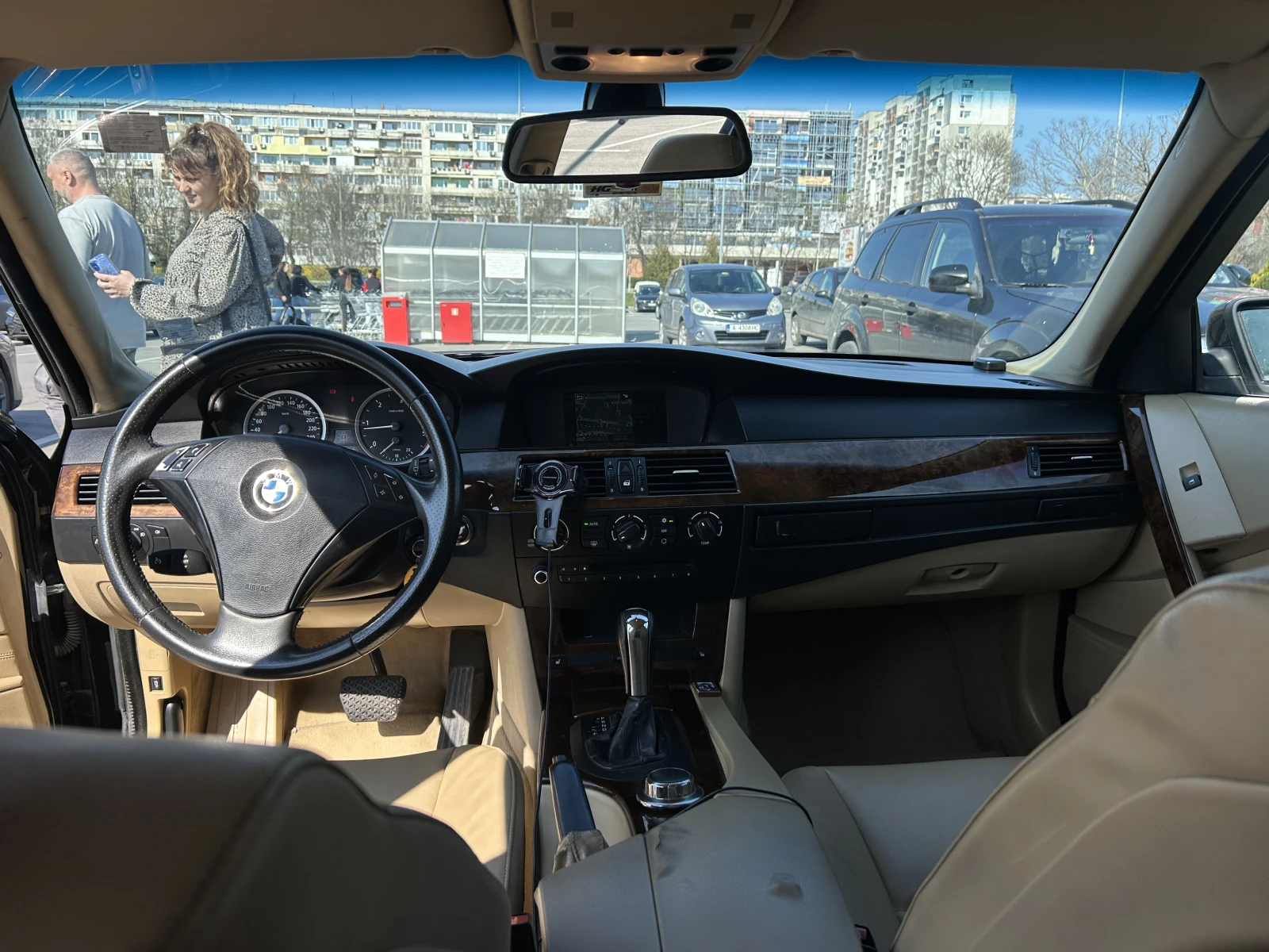 BMW 520, снимка 13 - Автомобили и джипове - 54106944