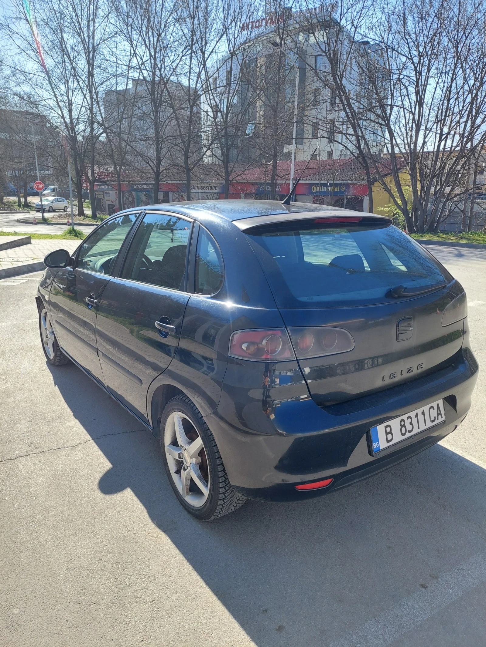 Seat Ibiza, снимка 3 - Автомобили и джипове - 54106180