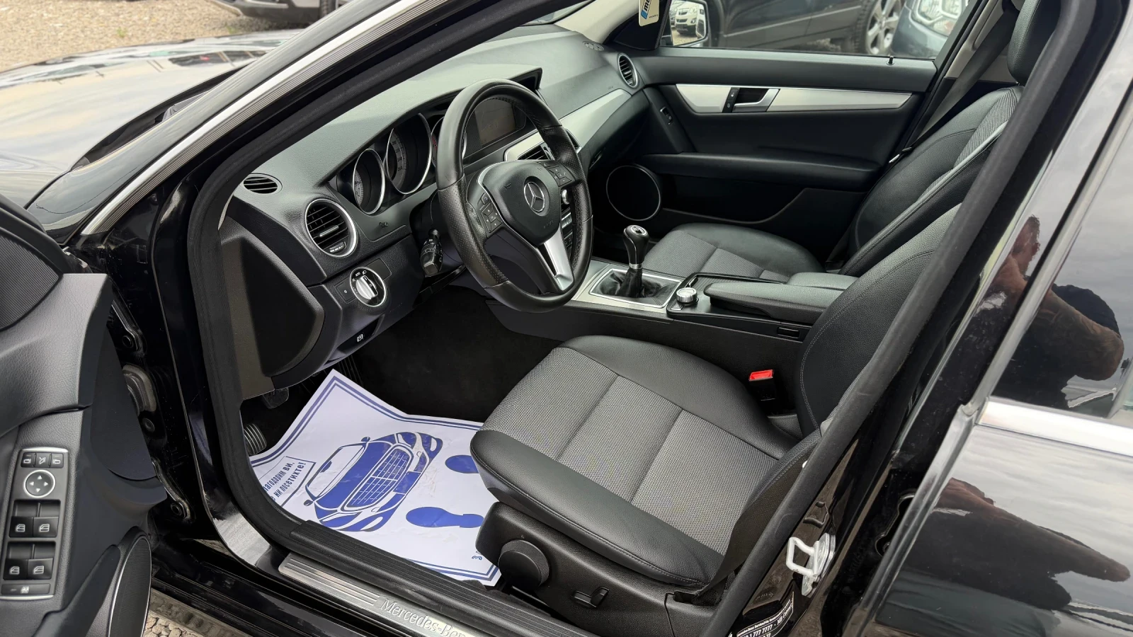 Mercedes-Benz C 220 * AMG OPTIC* NAVI * ЛИЗИНГ, снимка 10 - Автомобили и джипове - 54609678