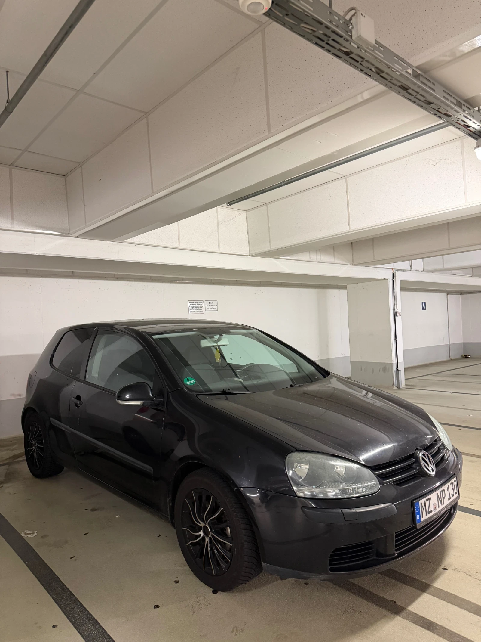 VW Golf, снимка 4 - Автомобили и джипове - 54753661