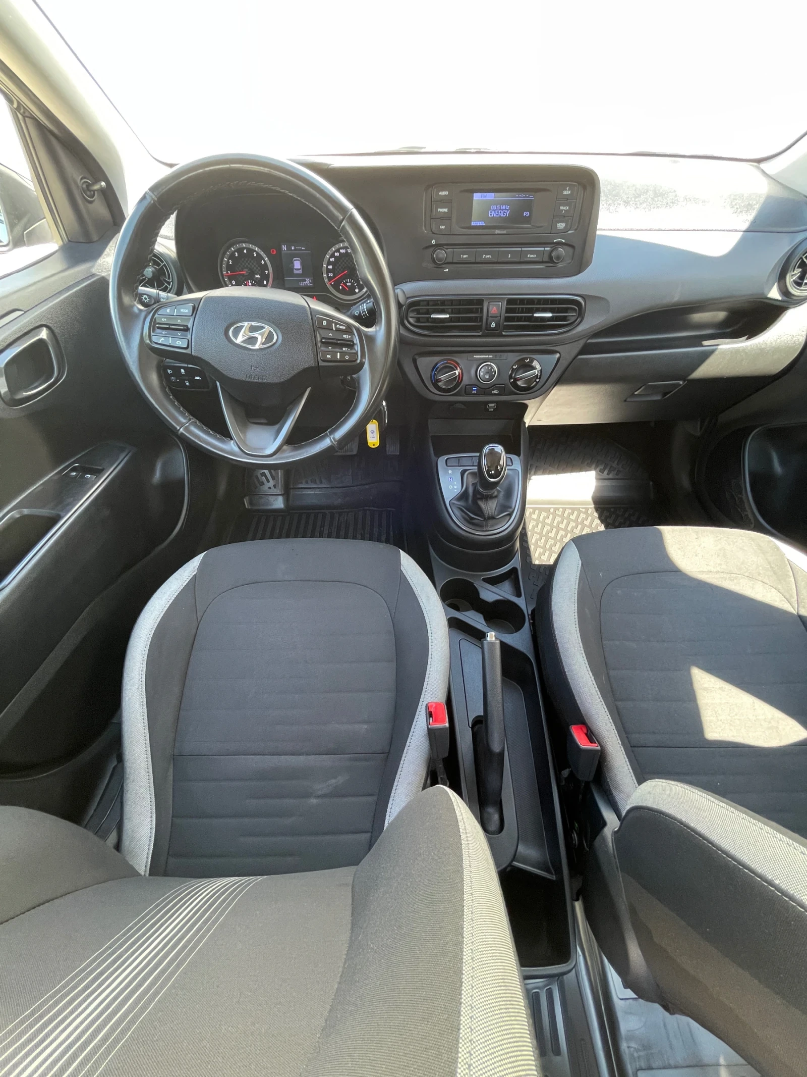 Hyundai I10 1.0i-67к.с., снимка 11 - Автомобили и джипове - 55390961