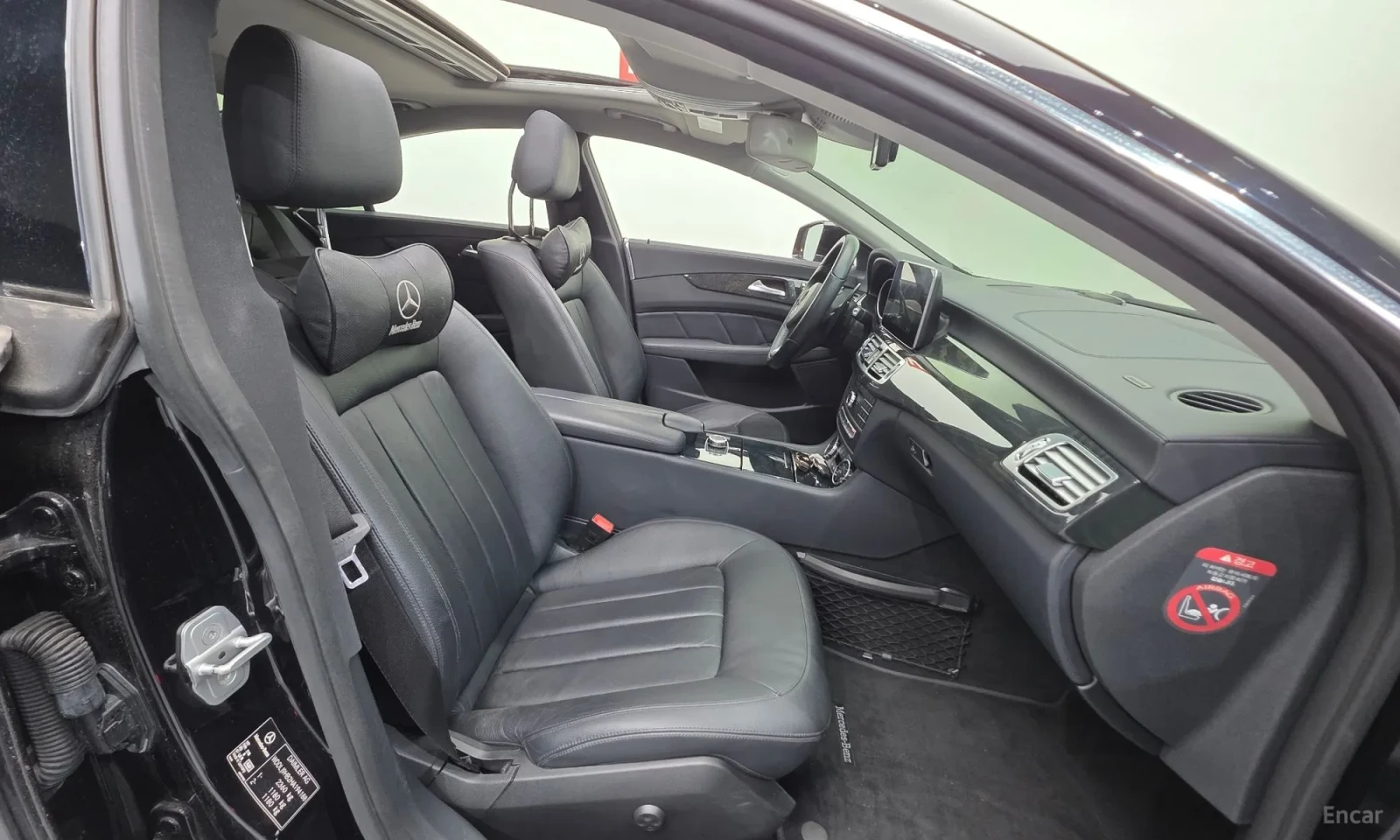 Mercedes-Benz CLS 250 Пера на волана\Реални километри\360 Камери, снимка 10 - Автомобили и джипове - 55622726