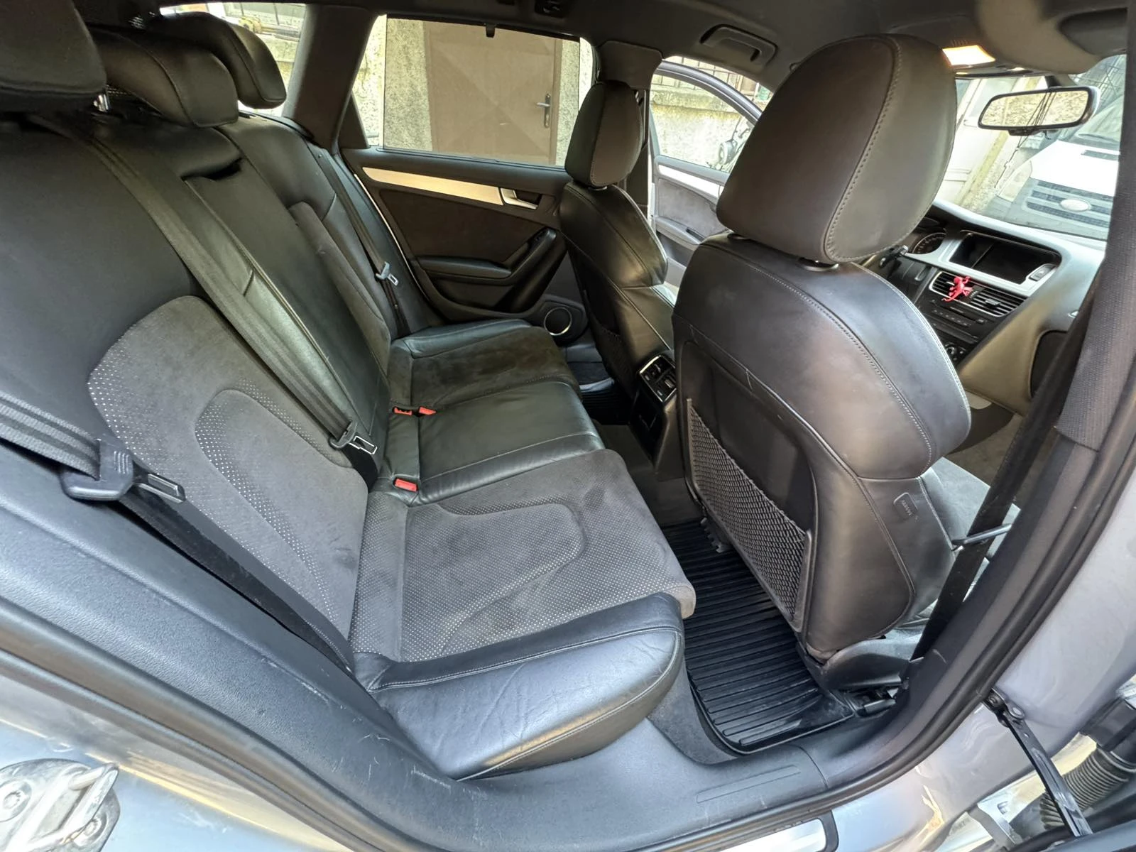Audi A4  3. 0 TDI Quattro S-Line Plus, снимка 8 - Автомобили и джипове - 55631947