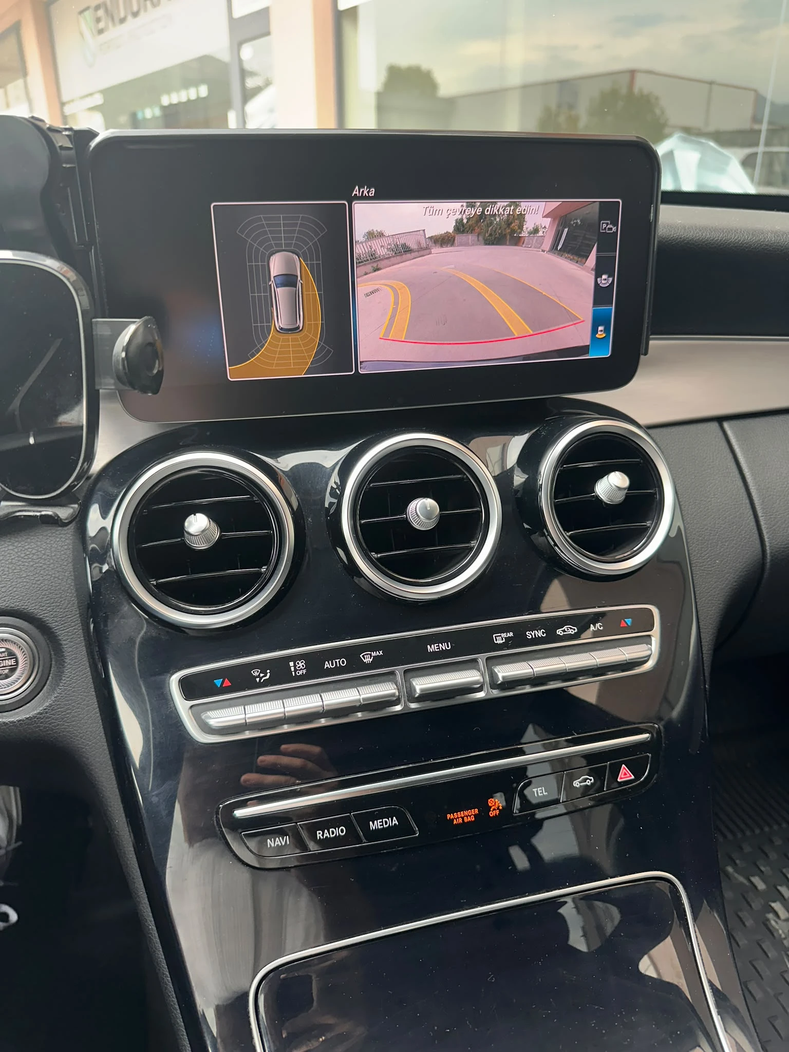 Mercedes-Benz C 220, снимка 9 - Автомобили и джипове - 56093930