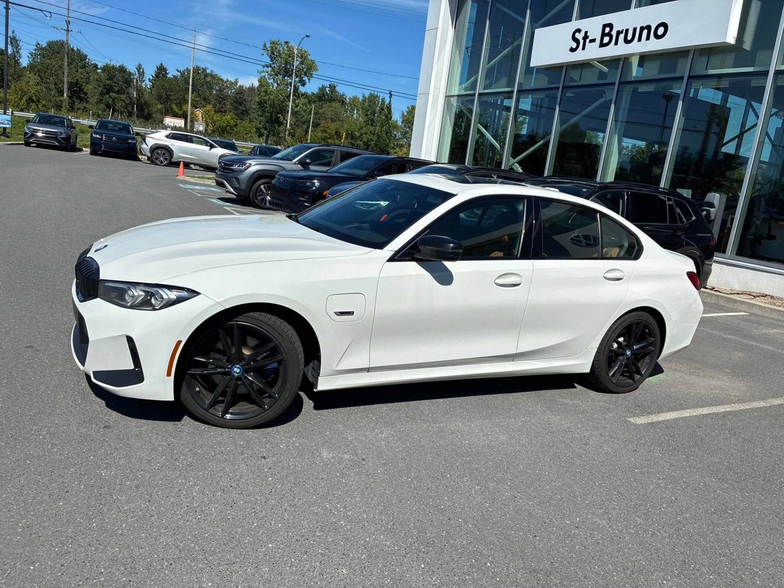 BMW 330 e Цена до България & АвтоКредит, снимка 3 - Автомобили и джипове - 56210562