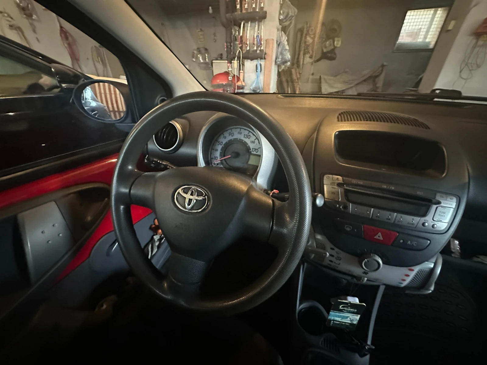 Toyota Aygo, снимка 9 - Автомобили и джипове - 56296132